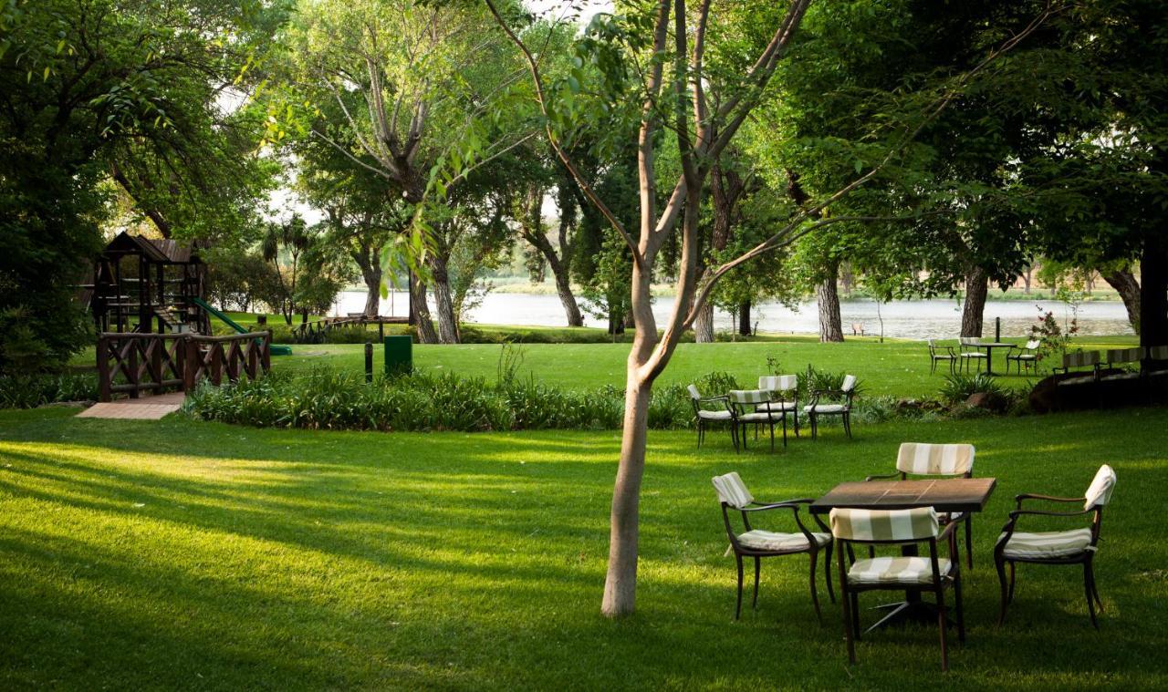 Riverside Sun Vanderbijlpark Exteriör bild